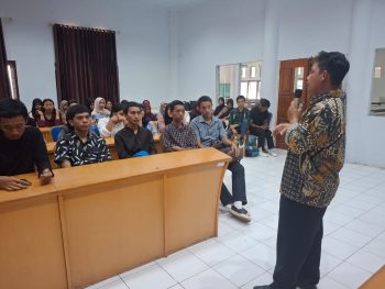 Sosialisasi Pemanfaatan Perpustakaan bagi Mahasiswa Sosiologi FISIP Universitas Tadulako