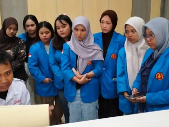 Mahasiswa FKIP Untad Prodi Pendidikan Bahasa dan Sastra Indonesia Laksanakan Praktik Mata Kuliah di UPA Perpustakaan Universitas Tadulako