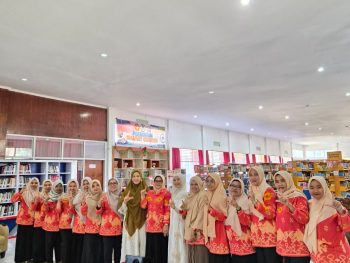 UPA Perpustakaan Untad dan FEB Untad Gelar Bedah Buku “Melepaskan Rasa Kepemilikan”